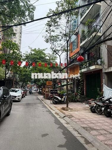 Cho thuê Tầng 1 toà Văn phòng 6 tầng phố Huỳnh Thúc Kháng 65 m2