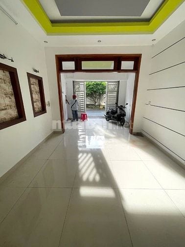 Cho Thuê Nhà HXH Đường Dương Quảng Hàm P5 Ngay C/C Hà Kiều