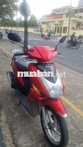 Honda Click màu Đỏ