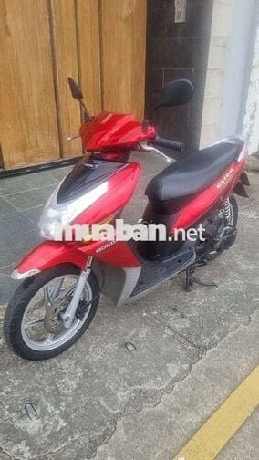 Honda Click màu Đỏ
