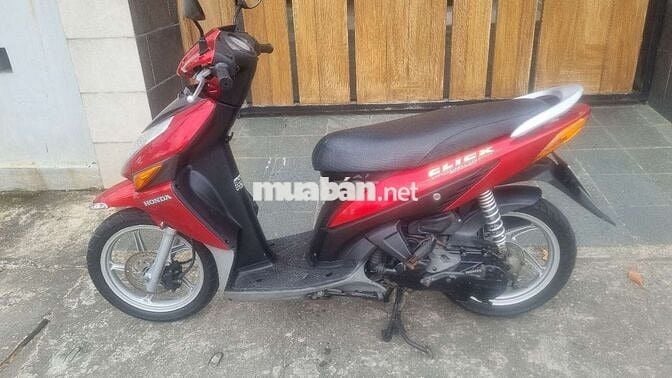 Honda Click màu Đỏ