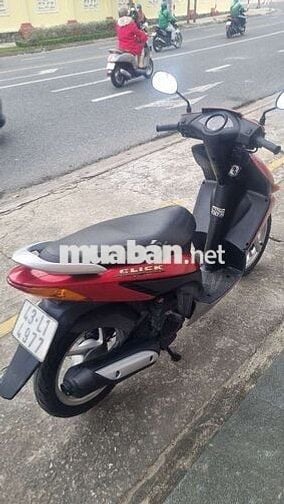 Honda Click màu Đỏ