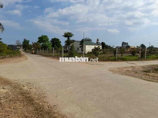 Cần Bán Đất Nền Full Thổ Cư, Chính Chủ gần biển, gần chợ, trường học,