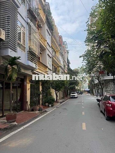 bán nha Đại kim. diện tích. 51.m2 xây dựng. 4 Tầng . giá. 20.3.tỷ