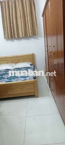 Căn lầu 1 gồm 2 phòng ngủ và 1 phòng bếp,giờ tự do, ngay chợ,đầy đủ nt
