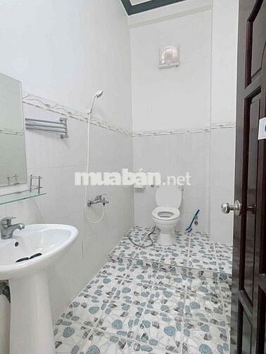 🌻C.G - CHO THUÊ NHÀ TRỆT 2 LẦU SÂN THƯỢNG MẶT TIỀN ĐƯỜNG NGUYỄN HIỀN