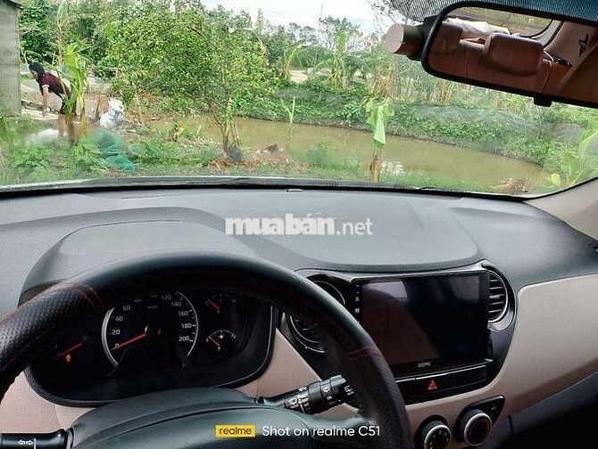 Bán xe i10 bản đủ chính chủ từ mới đời 2016