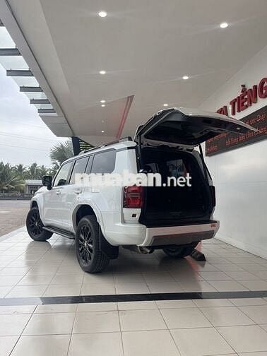 Toyota Land Cruiser Prado 2025 mới 100%