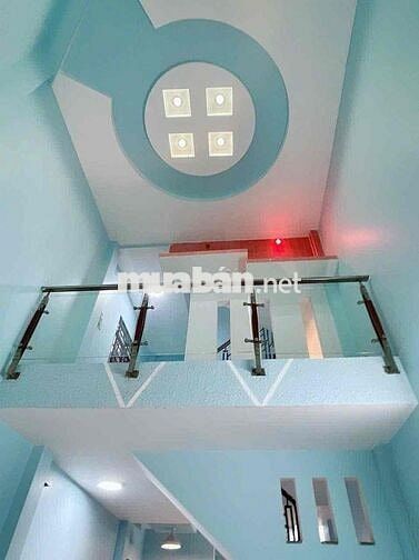 Nhà Bán DT 3m90x11m41 . 1 lửng .1 lầu  Đường Đình Hoà . p13 Q8