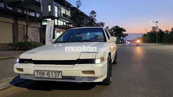 Honda Accord cửa nóc, đèn mắt chớp 1986