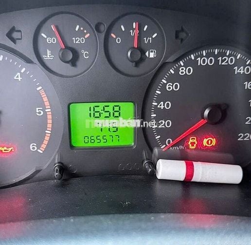 Ford Transit 2018 16 Chỗ 2.4 Diesel  - 65577 km