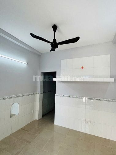 Cho thuê nhà Trần Khắc Chân, Quận 1, 3,7x11m, 1 lầu