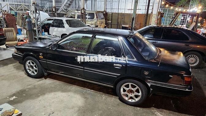 Camry cửa nóc 1988 còn kiểm giá rẻ