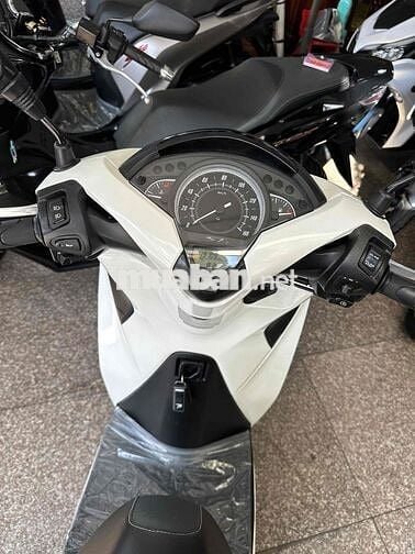 SH 125i 2017 Smartkey Trắng Đen BSTP Chính Chủ