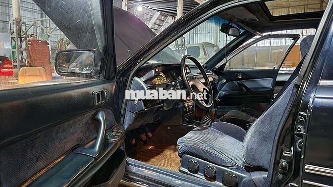 Camry cửa nóc 1988 còn kiểm giá rẻ