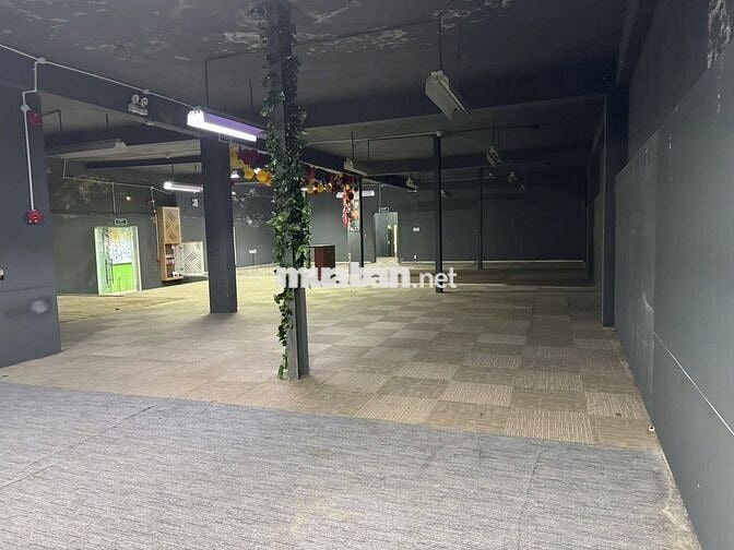 CHO THUÊ GẦN 1500m2 NGAY SÁT ĐƯỜNG TRƯỜNG CHINH, QUẬN 12