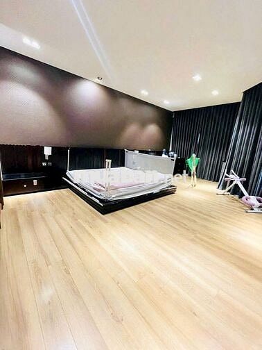 SIÊU PHẨM CHO THUÊ NGUYÊN CĂN 5 TẦNG GÓC 2 MT– DTSD 468m²–Có thang máy