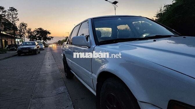 Honda Accord cửa nóc, đèn mắt chớp 1986