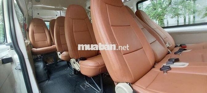 Ford Transit 2018 16 Chỗ 2.4 Diesel  - 65577 km