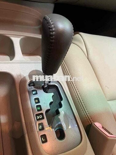 Toyota Fortuner máy dầu std