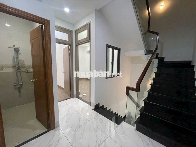 Cho thuê nhà 3PN, 3WC — Linh Tây, Thủ Đức