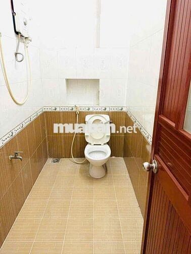 Cho Thuê Nhà Mat Tiền Đường Số-P10-Q6