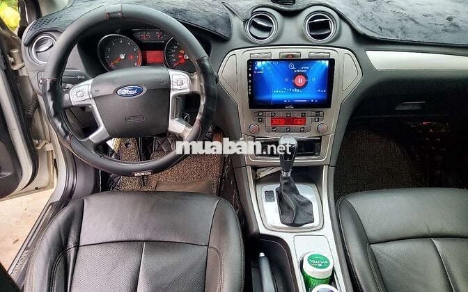 FoModeo,,phiên bản 2,3,,cưc đep sx 2010 AT