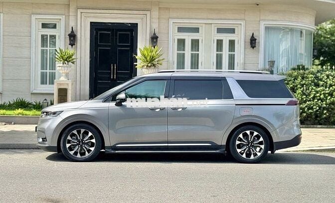 KIA Carnival 2022 2.2D Signature - 56000 km