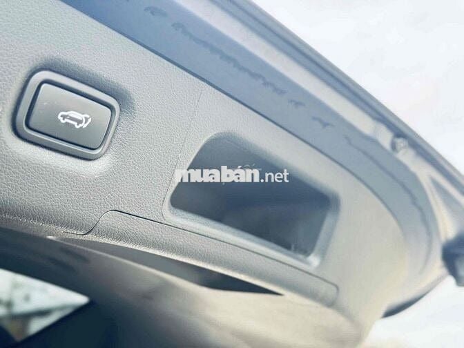 Hyundai Santa Fe 2022 2.2 full dầu odo 3v km