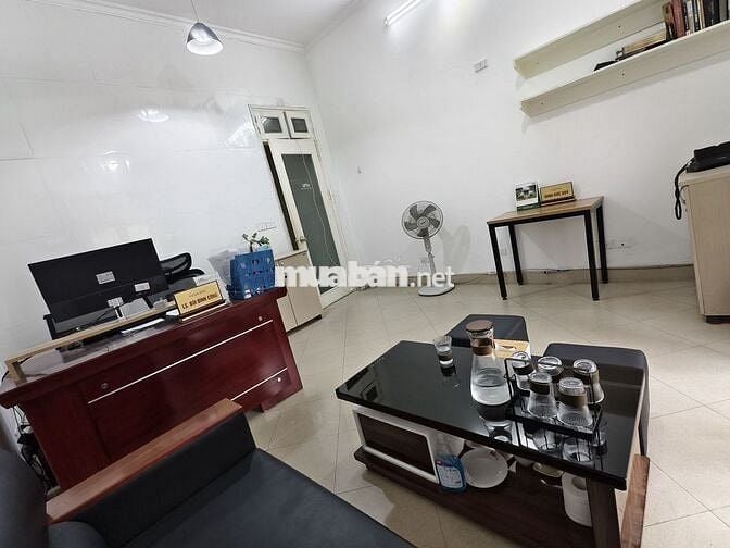 Cho thuê văn phòng giá rẻ tại Đỗ Quang, Trung Hòa