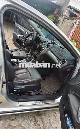 FoModeo,,phiên bản 2,3,,cưc đep sx 2010 AT