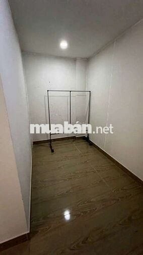 Cho thuê nhà mt ql kinh doanh buôn bán giá 7tr có bớt