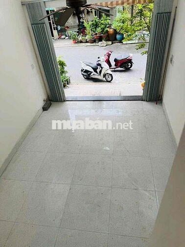 Cho Thuê Nhà Mat Tiền Đường Số-P10-Q6