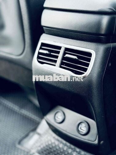 Hyundai Santa Fe 2022 2.2 full dầu odo 3v km