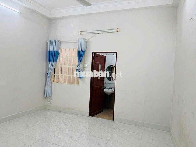 Cho Thuê Nhà Mat Tiền Đường Số-P10-Q6