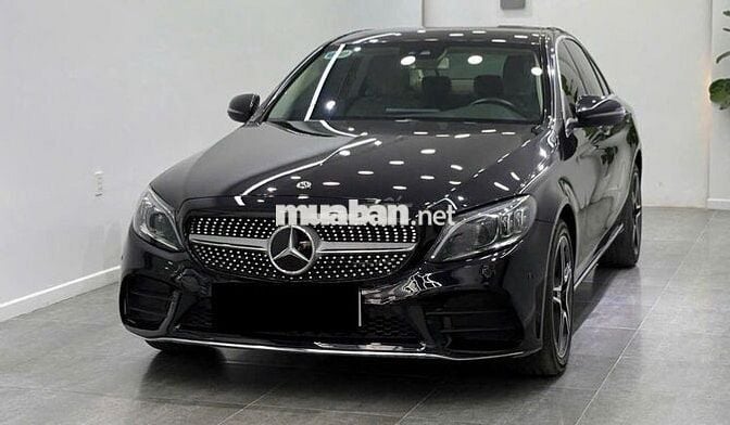 Gia Đình Cần Bán Mercedes C200 Exclusive - SX 2020