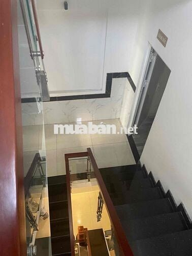 căn góc 2mt trương thị hoa . 4lầu xây ở kiên cố. giá 6,9tỷ bớt lộc