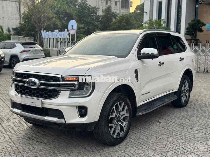 Ford Everest 2022 Titanium 4x2 20.000 km