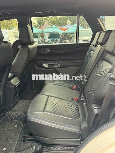 Ford Everest 2022 Titanium 4x2 20.000 km