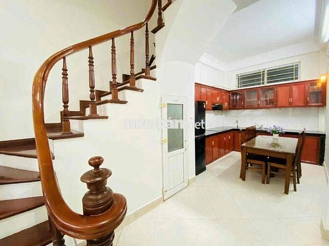 Nhà mặt ngõ 545 vũ tông phan 4 tầng dt sử dụng 165m2