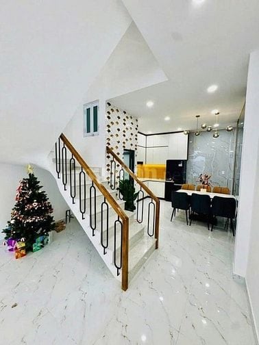 Chủ gửi bán gấp nhà Lê Đình Cẩn, Bình Tân, chỉ 2tỷ 350, (59m2), hẻm 5m