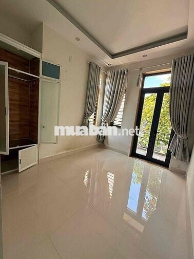 CHO THUÊ GÁC LỬNG MẶT TIỀN PHƯỚC TƯỜNG GẦN BIỂN GẦN TRỤC ĐƯỜNG LỚN