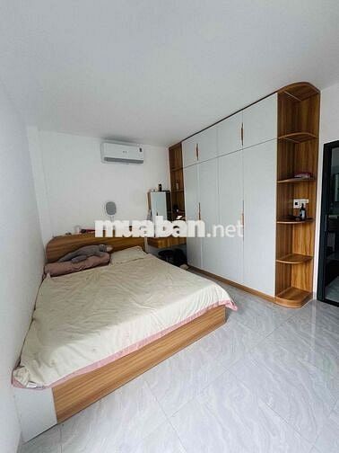 Nhà Full Nội Thất 4Pn, 3Wc Sân Thượng Trước Sau Trồng Rau Cực Chill