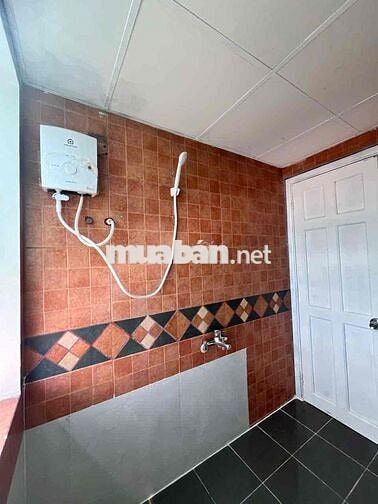 2 Phòng Ngủ – Full Nội Thất – Ngay Ngã Tư Hàng Xanh