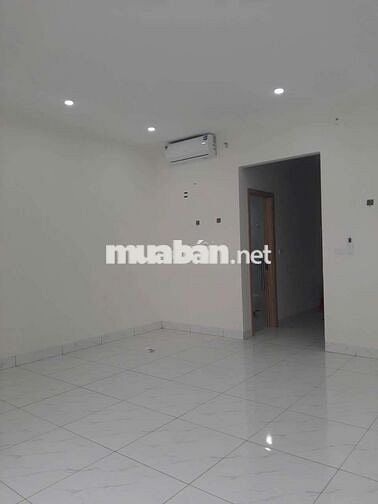 Cho thuê shop TMDV 5 tầng full điều hoà thang máy OCP 1 gia lâm