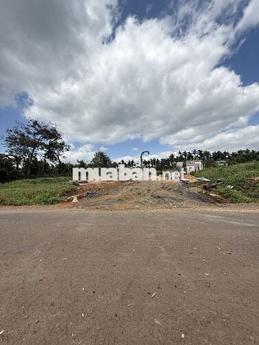 Cần bán gấp đất thổ cư Đường Hoàng Quốc Việt Giá Rẻ nhất khu vực ạ