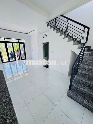 Nhà giá hợp lý – pháp lý minh bạch – tiện nghi đầy đủ cho cả gia đình.