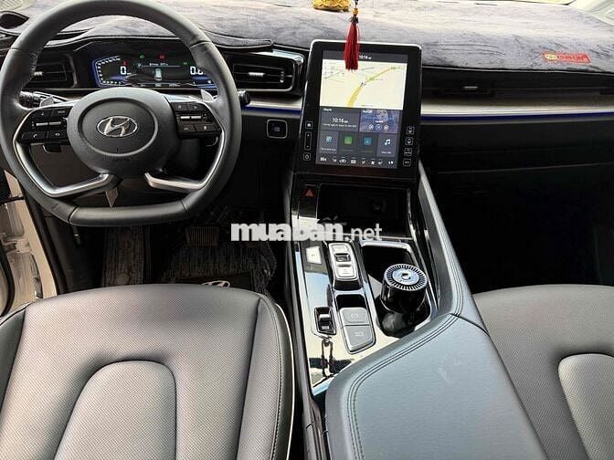 Hyundai Custin 2024 Cao Cấp 2.0T - 24000 km