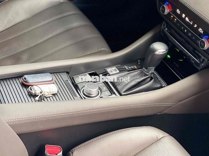 Mazda 6 2022 Signature Premium 2.5 AT - 17000 km