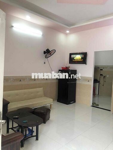 nhà mới 2 máy lạnh,tủ lạnh máy giặt giường nệm quạt bàn ghế